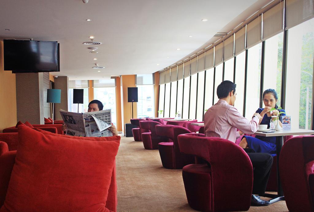 Biz Hotel Batam Nagoya Kültér fotó