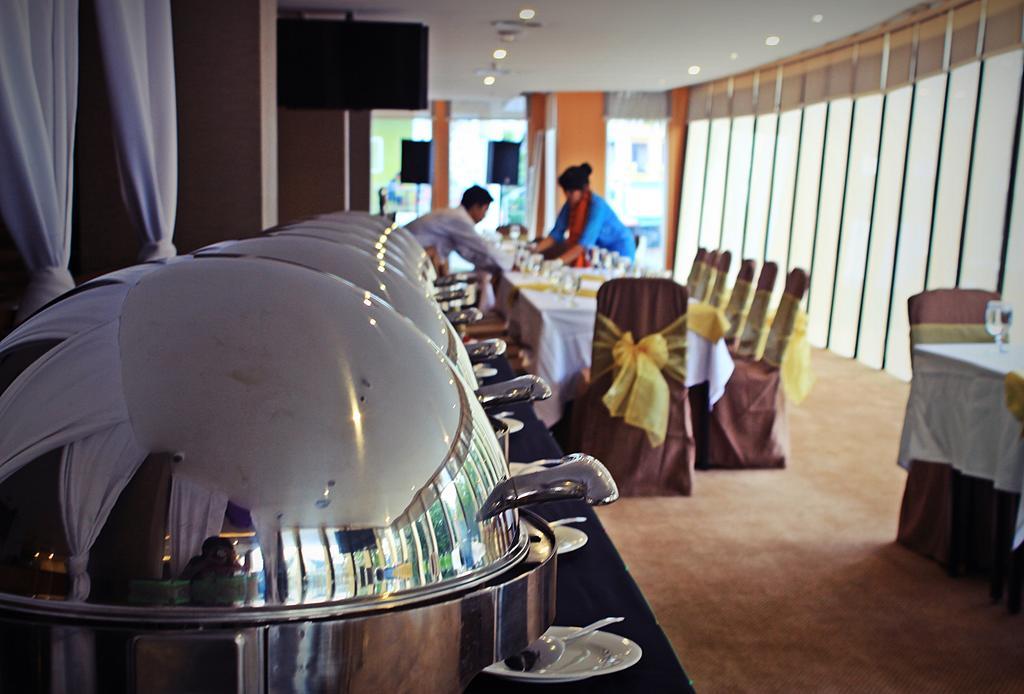 Biz Hotel Batam Nagoya Kültér fotó