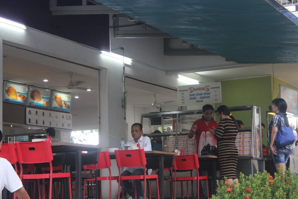Biz Hotel Batam Nagoya Kültér fotó