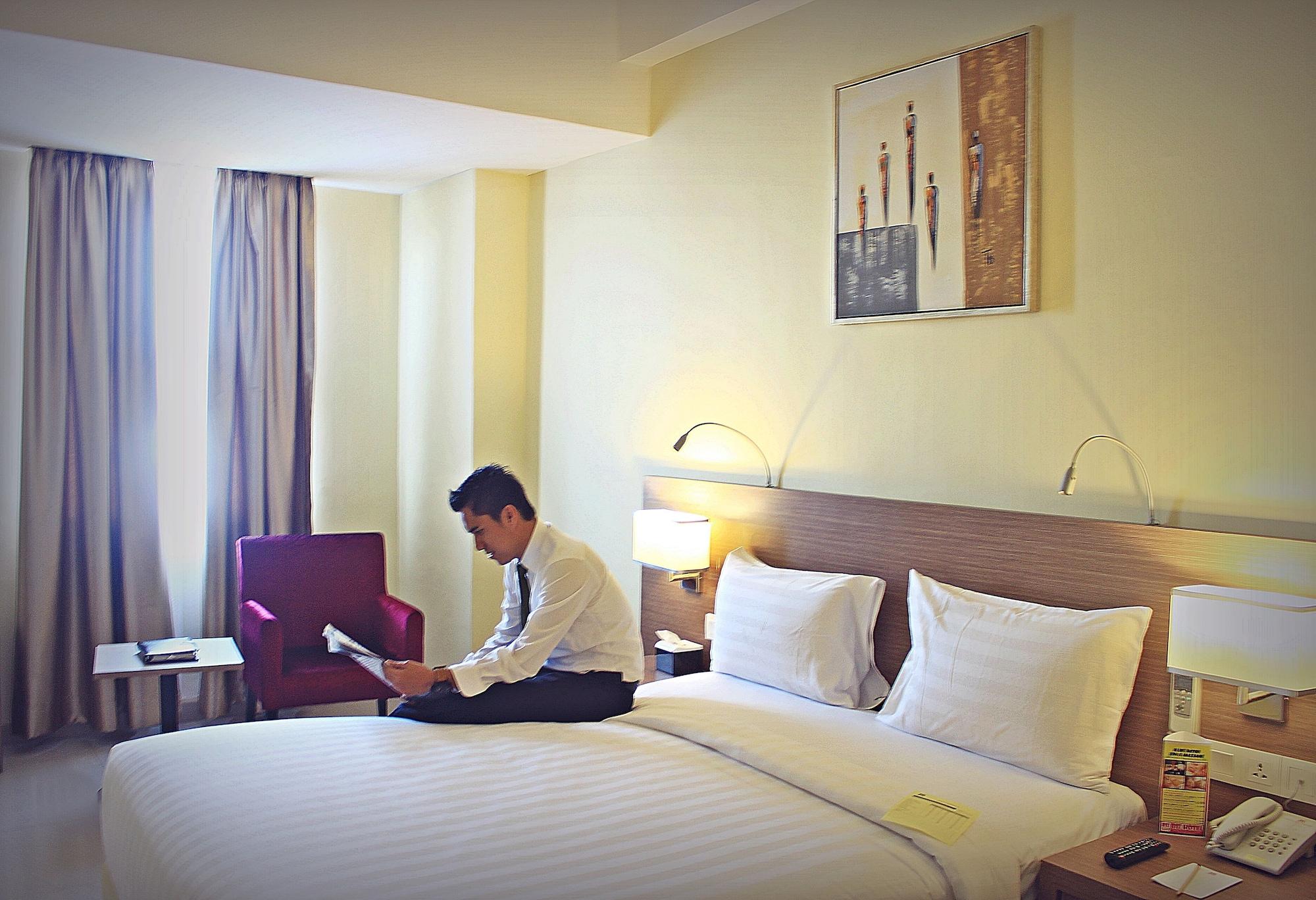 Biz Hotel Batam Nagoya Kültér fotó