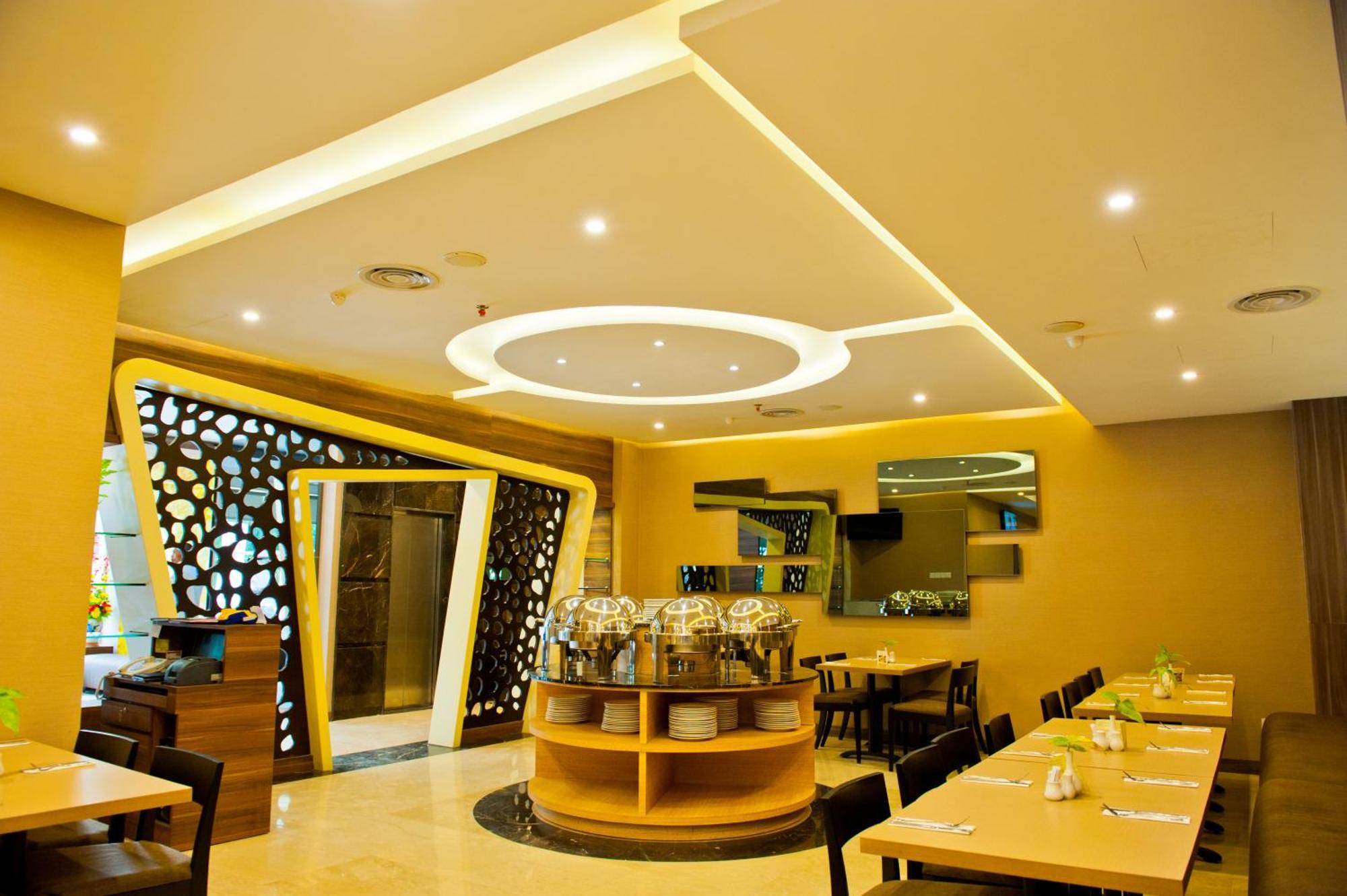 Biz Hotel Batam Nagoya Kültér fotó