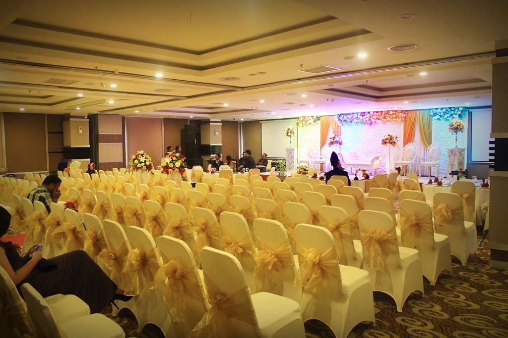 Biz Hotel Batam Nagoya Kültér fotó