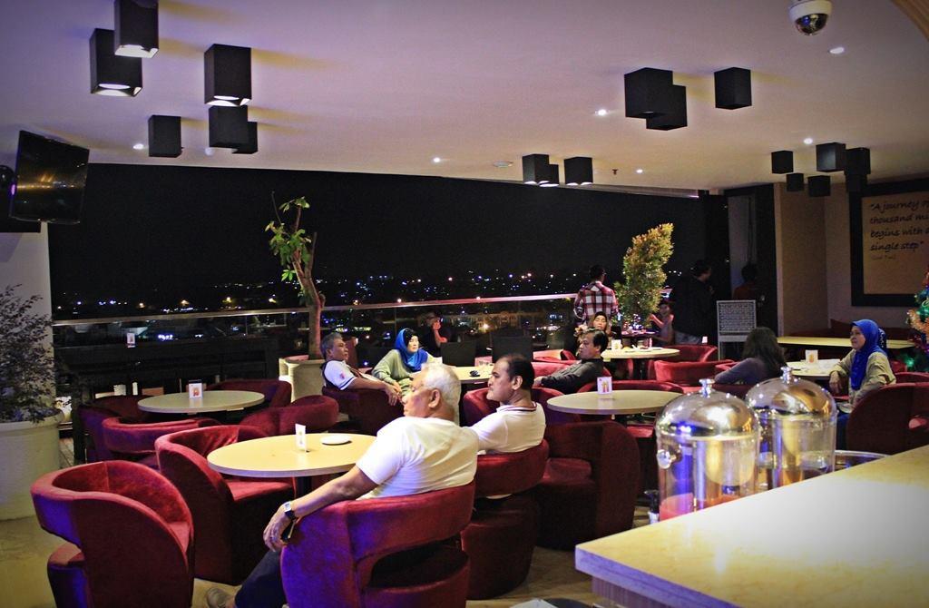 Biz Hotel Batam Nagoya Kültér fotó