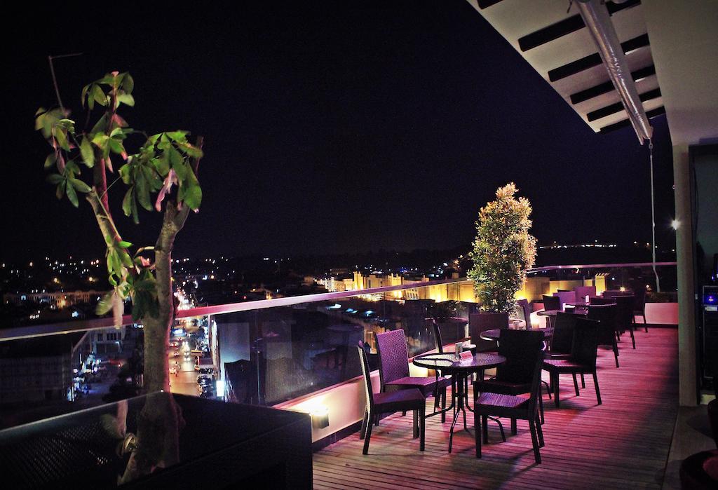 Biz Hotel Batam Nagoya Kültér fotó