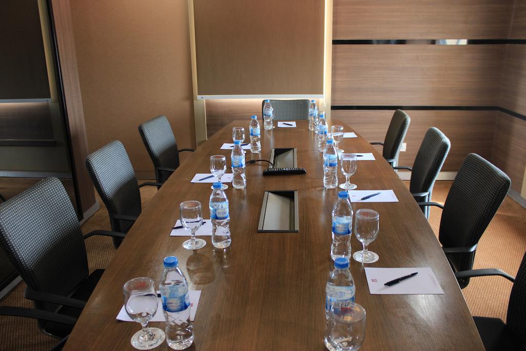 Biz Hotel Batam Nagoya Kültér fotó